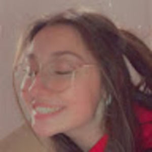 Meet your Posher, Caitlin